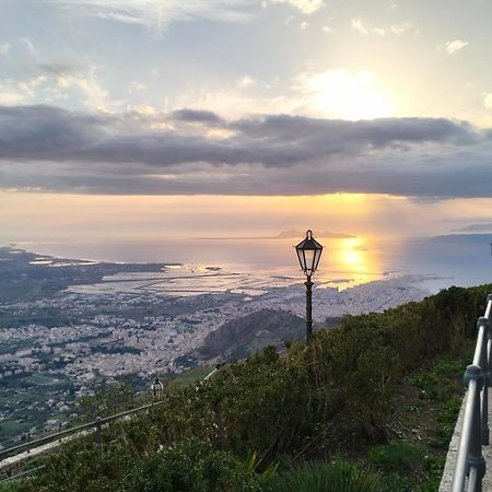 I Velieri Di Trapani Apartment Bagian luar foto